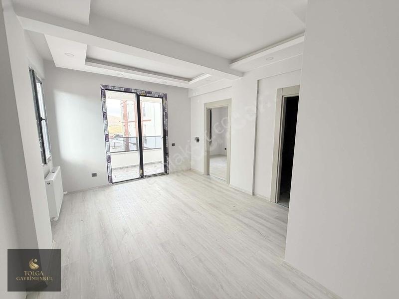Tolga Gayrimenkulden Hastane Karşısı 1+1 Full Yapılı Lüx Daire — fotoğraf 3