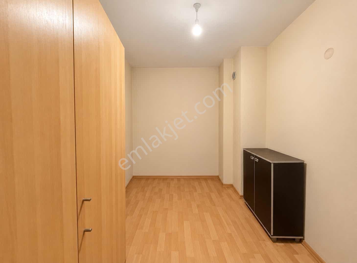 Mithatpaşa Mah 200 Sokakta 2+1 Satılık Daire — fotoğraf 5