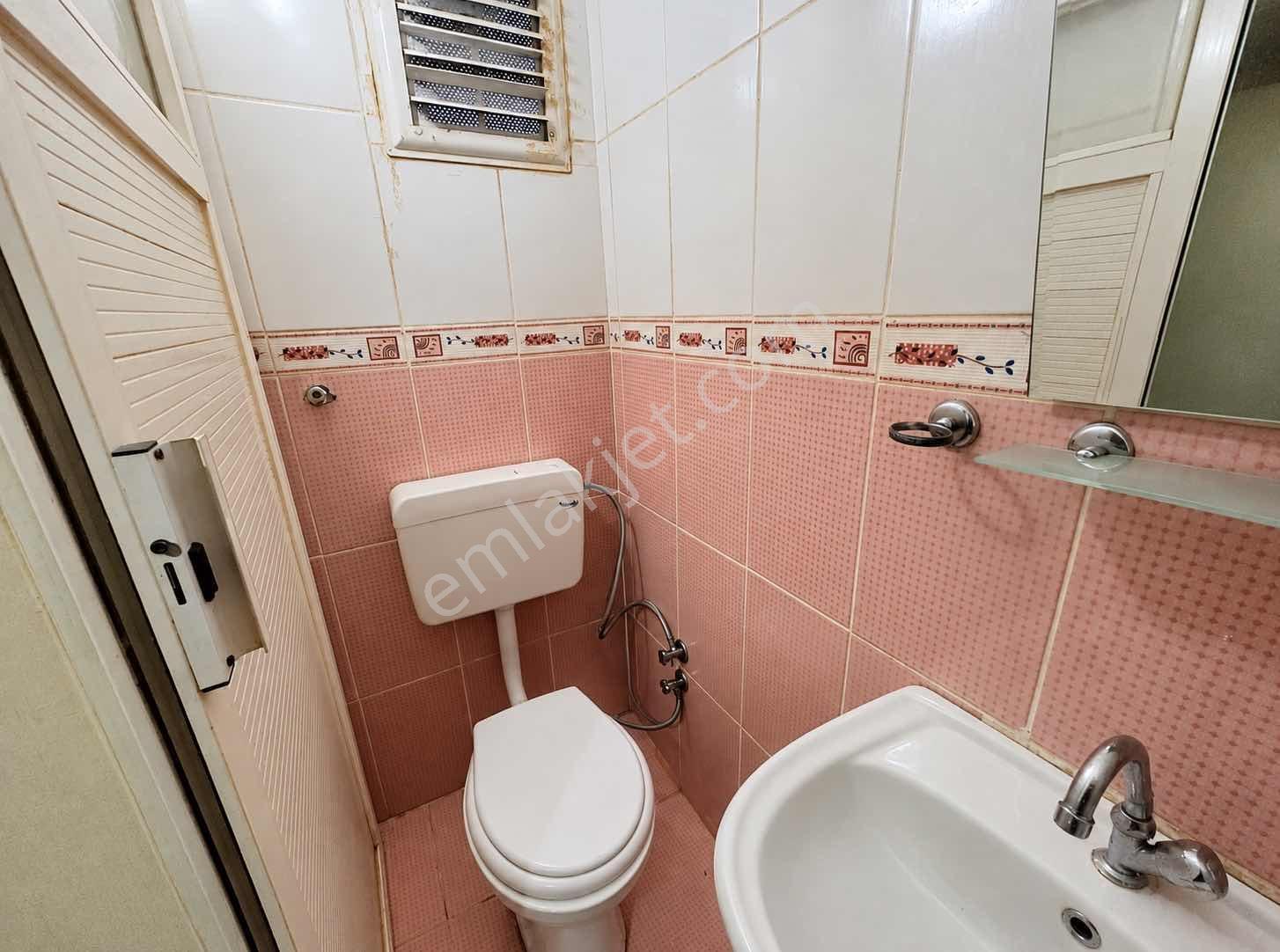 Mithatpaşa Mah 200 Sokakta 2+1 Satılık Daire — fotoğraf 10
