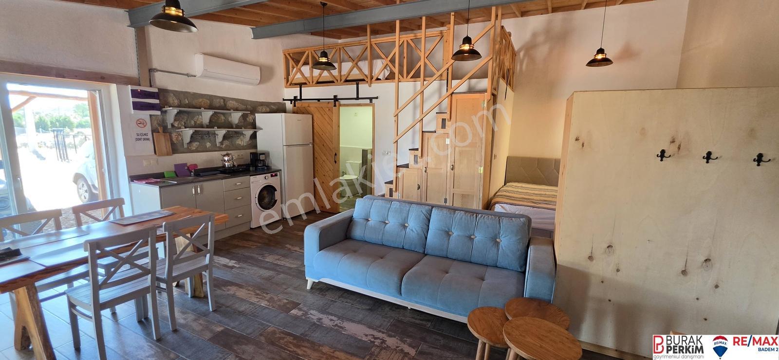 Seydikemer Dodurga'da 8.362 M² Tek Tapu Satılık Havuzlu Taş Ev — fotoğraf 4