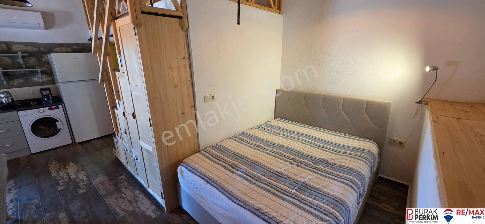 Seydikemer Dodurga'da 8.362 M² Tek Tapu Satılık Havuzlu Taş Ev — fotoğraf 5