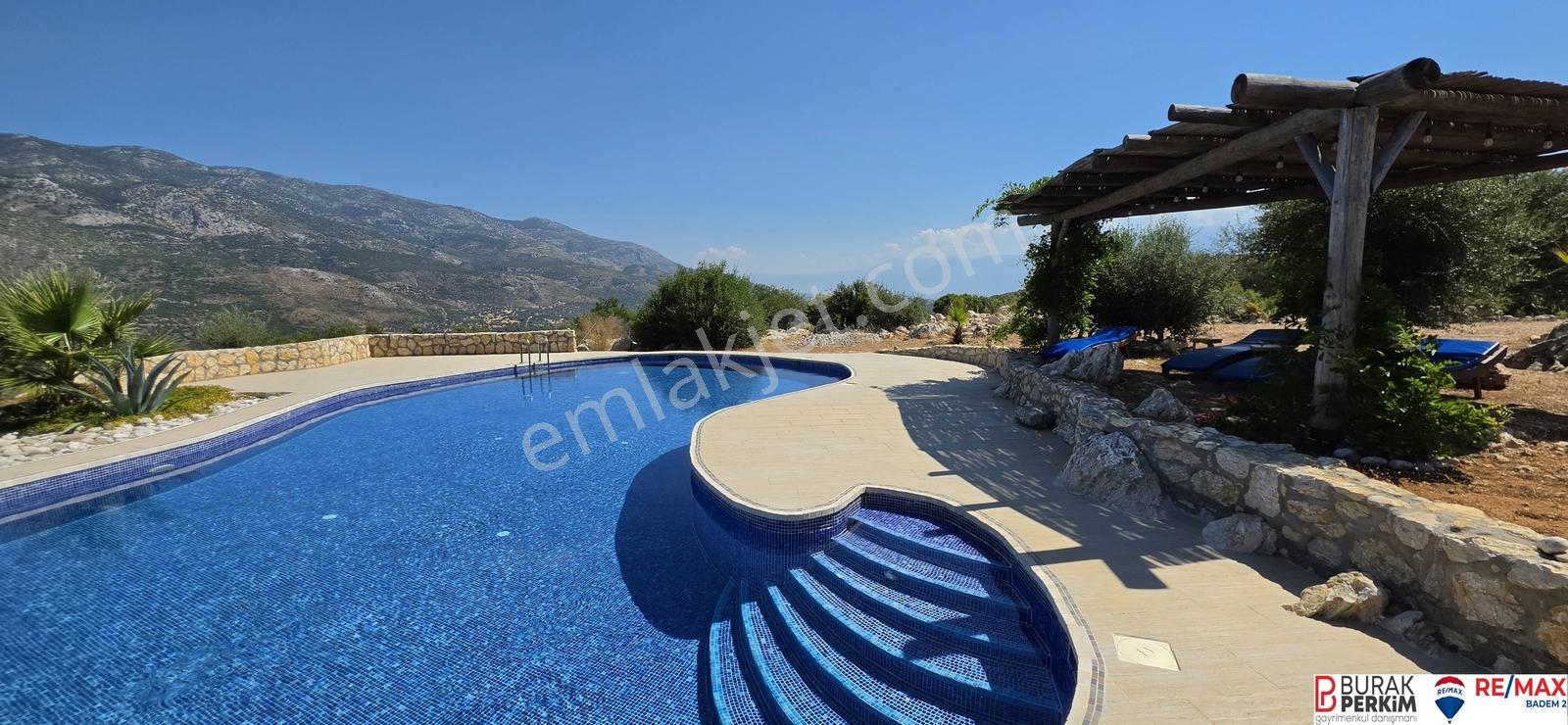 Seydikemer Dodurga'da 8.362 M² Tek Tapu Satılık Havuzlu Taş Ev — fotoğraf 15