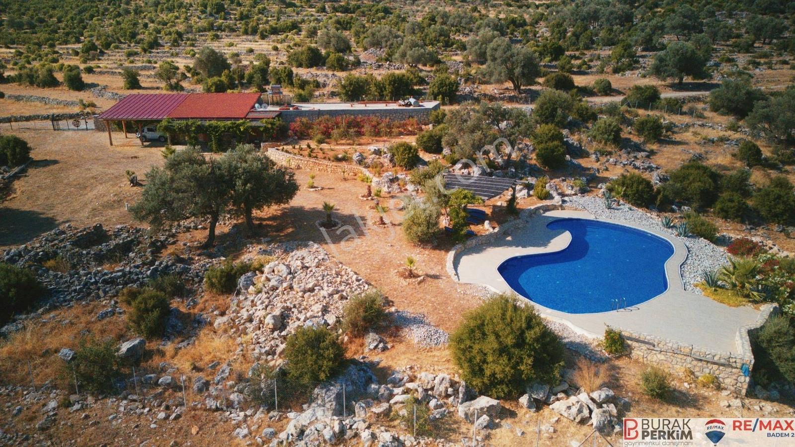Seydikemer Dodurga'da 8.362 M² Tek Tapu Satılık Havuzlu Taş Ev — fotoğraf 23