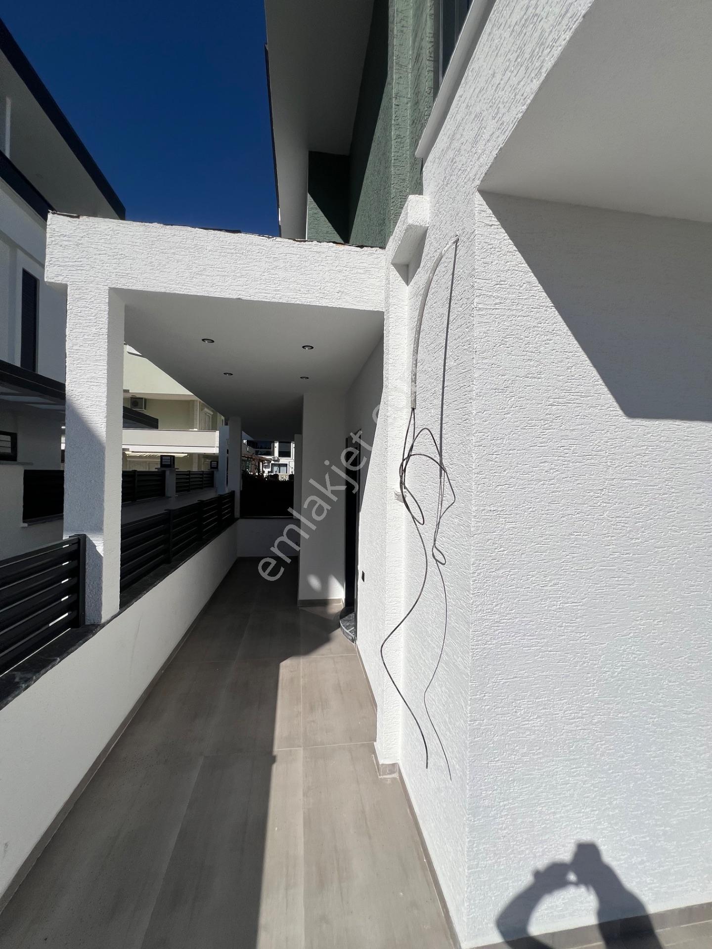 Aydın/didimde Tercih Edilen Konumda 3+1 Müstakil Havuzlu Satılık Villa — fotoğraf 3