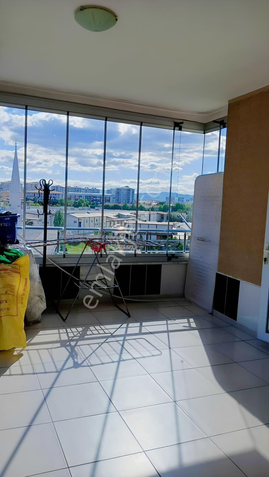 Bostanbaşı Çiftlik Caddesinde Acil Satılık Site İçi 3+1 Daire — fotoğraf 5