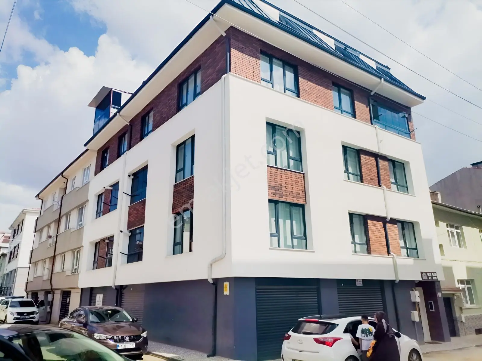 Rw Detay Dan Çamlıca Mah. 5+1 Satılık Daire