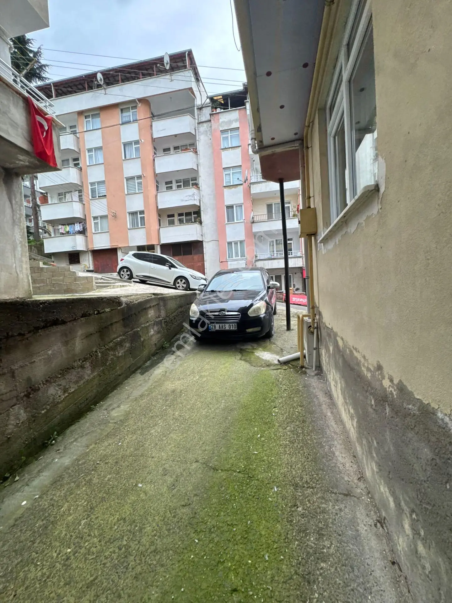 İnanç Emlaktan Giresun Fevziçakmakta Yenimahallede 2+1 Satılık Giriş Kat Daire — fotoğraf 4