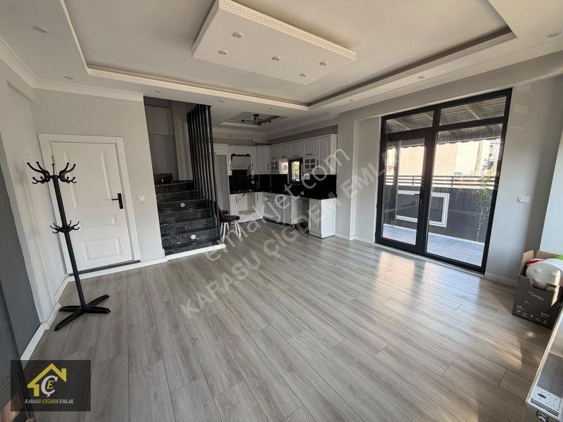 Denize Çok Yakın 3+1 Satılık Tripleks ''iskanlı'' — fotoğraf 9