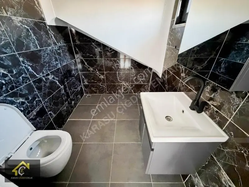 Denize Çok Yakın 3+1 Satılık Tripleks ''iskanlı'' — fotoğraf 20