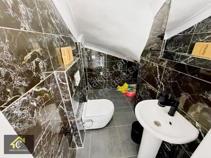 Denize Çok Yakın 3+1 Satılık Tripleks ''iskanlı'' — fotoğraf 23