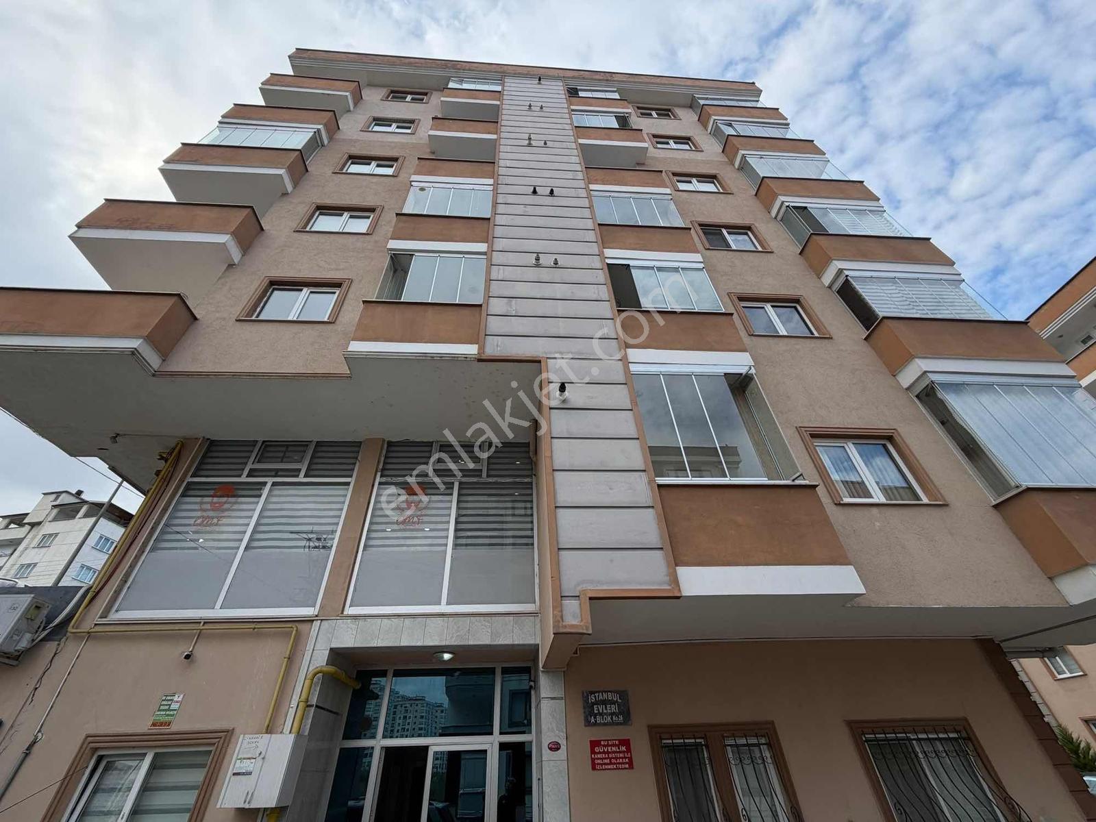 Vıp Gayrimenkul'den Söğütlü Merkez'de 3+1 Satılık Daire — fotoğraf 4