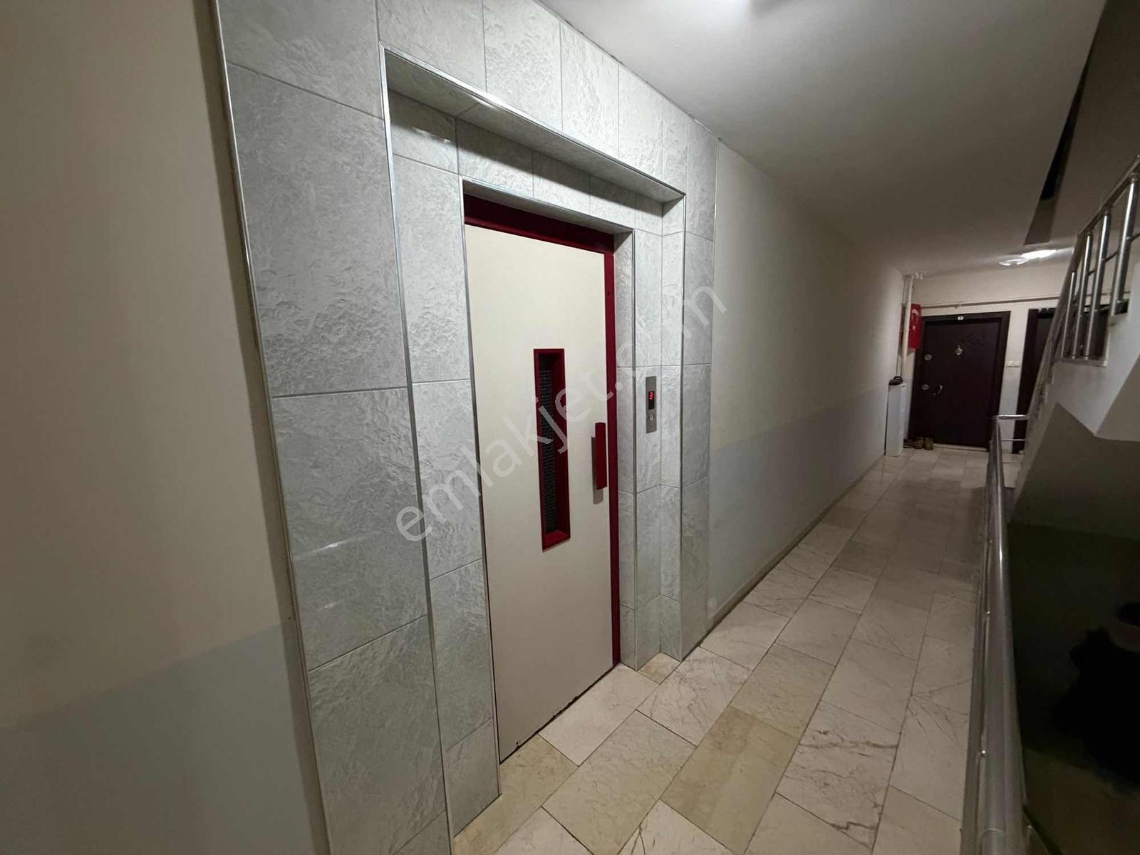 Vıp Gayrimenkul'den Söğütlü Merkez'de 3+1 Satılık Daire — fotoğraf 22