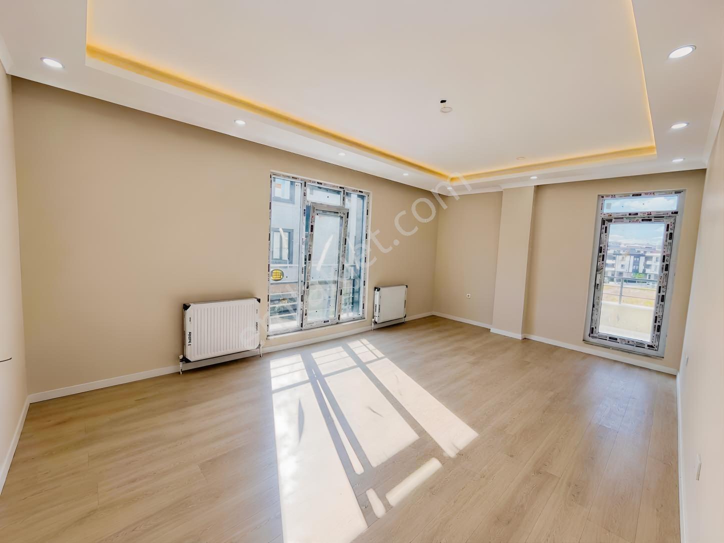 Taşoluk Belediyeye Yakın 110 M2 Satılık Çift Balkonlu Ferah 2+1 — fotoğraf 2