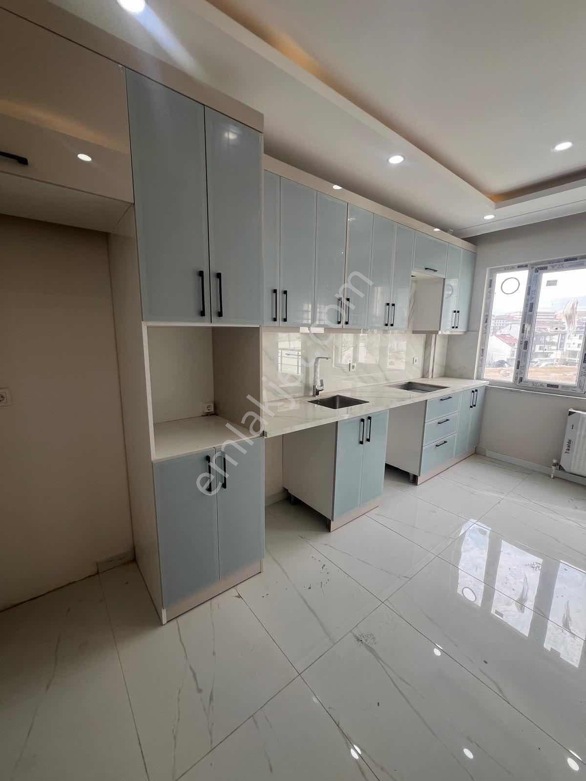 Taşoluk Belediyeye Yakın 110 M2 Satılık Çift Balkonlu Ferah 2+1 — fotoğraf 6