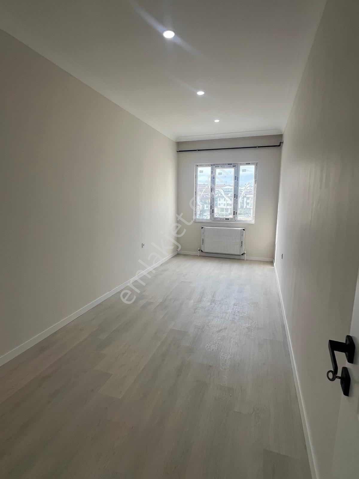 Taşoluk Belediyeye Yakın 110 M2 Satılık Çift Balkonlu Ferah 2+1 — fotoğraf 9