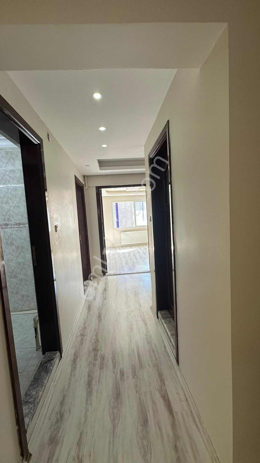 Güzelyalı Mh Sahile Yürüme Mesafesi 3+1 Arakat Genç Bina Satılık — fotoğraf 14