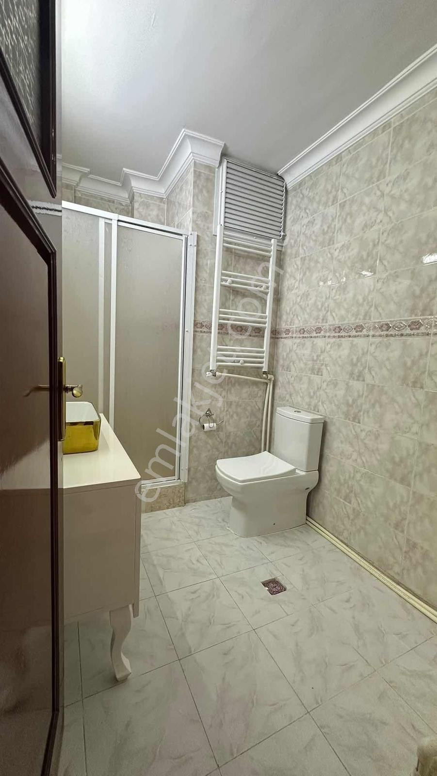 Güzelyalı Mh Sahile Yürüme Mesafesi 3+1 Arakat Genç Bina Satılık — fotoğraf 15