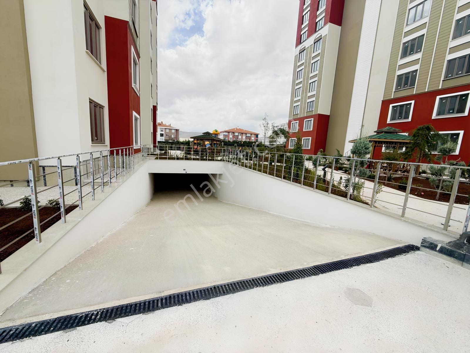 Yks Gayrimenkulden Sancak'ta 3+1 Lüks Sıfır Oturuma Hazır Daire — fotoğraf 3