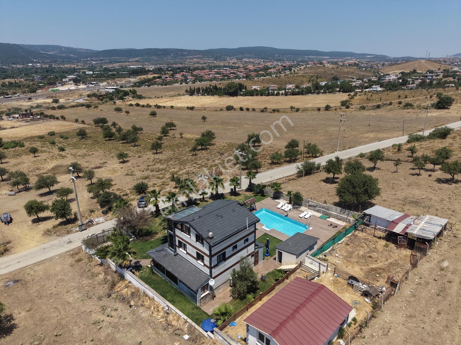 Seferihisar Ulamış'ta Satılık Müstakil Havuzlu Villa Ve Arsa — fotoğraf 4