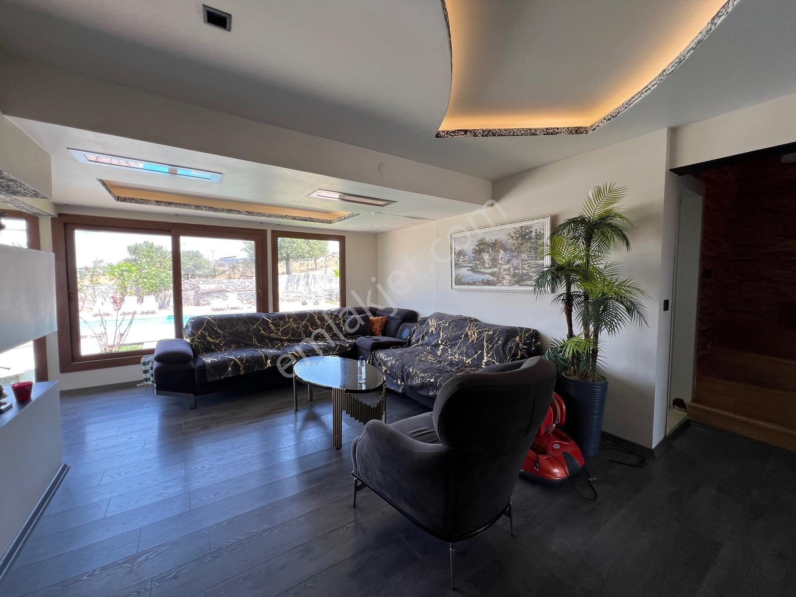 Seferihisar Ulamış'ta Satılık Müstakil Havuzlu Villa Ve Arsa — fotoğraf 14