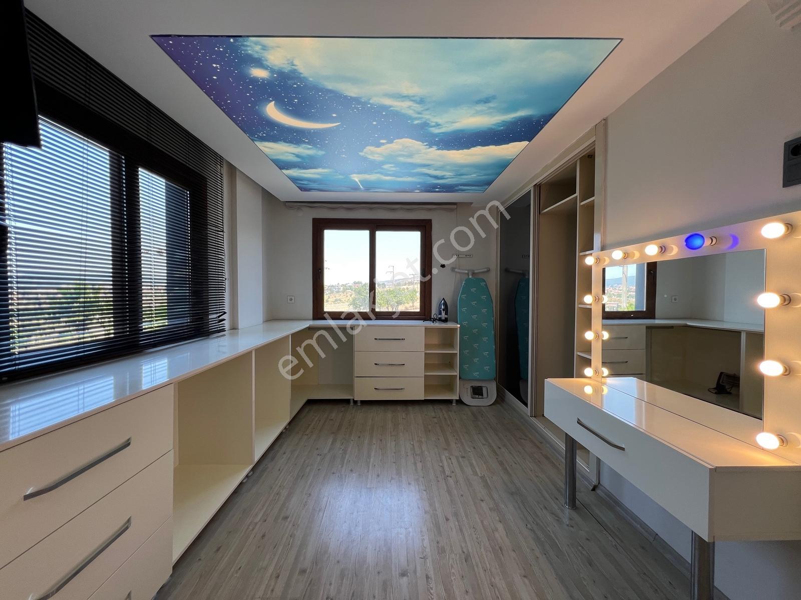 Seferihisar Ulamış'ta Satılık Müstakil Havuzlu Villa Ve Arsa — fotoğraf 25