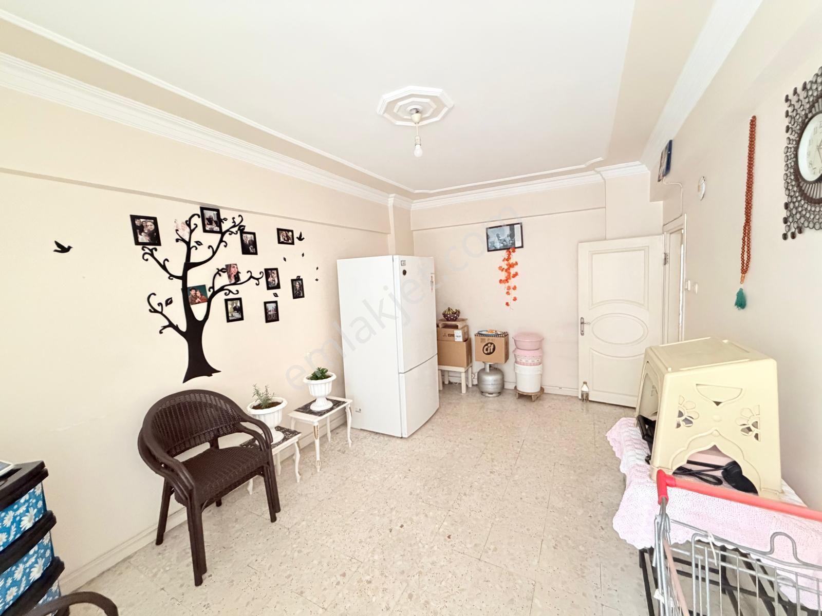 Prestij'den Yeni Mah'de Geniş Oturumlu Temiz 4+1 Daire — fotoğraf 12