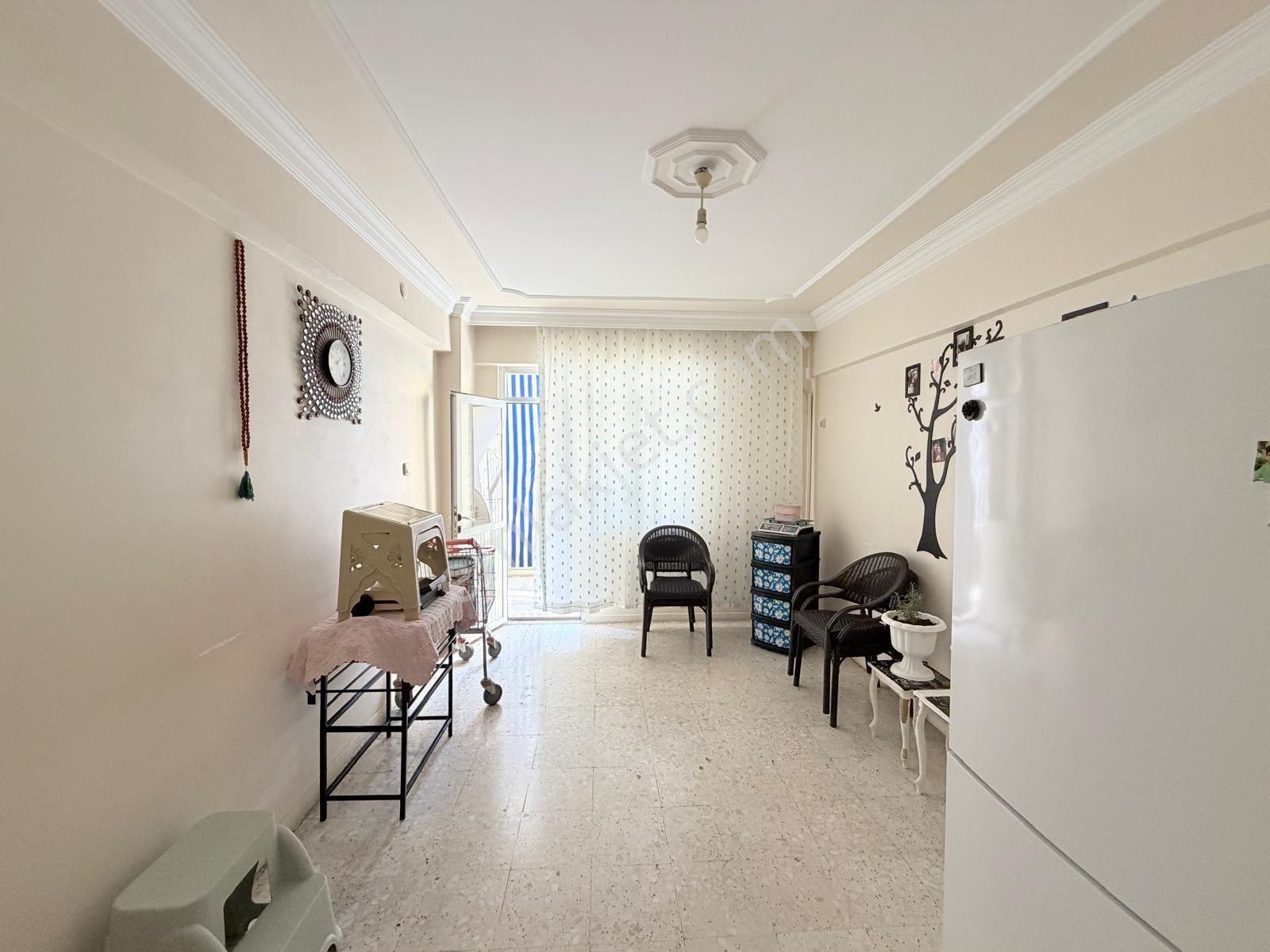 Prestij'den Yeni Mah'de Geniş Oturumlu Temiz 4+1 Daire — fotoğraf 17