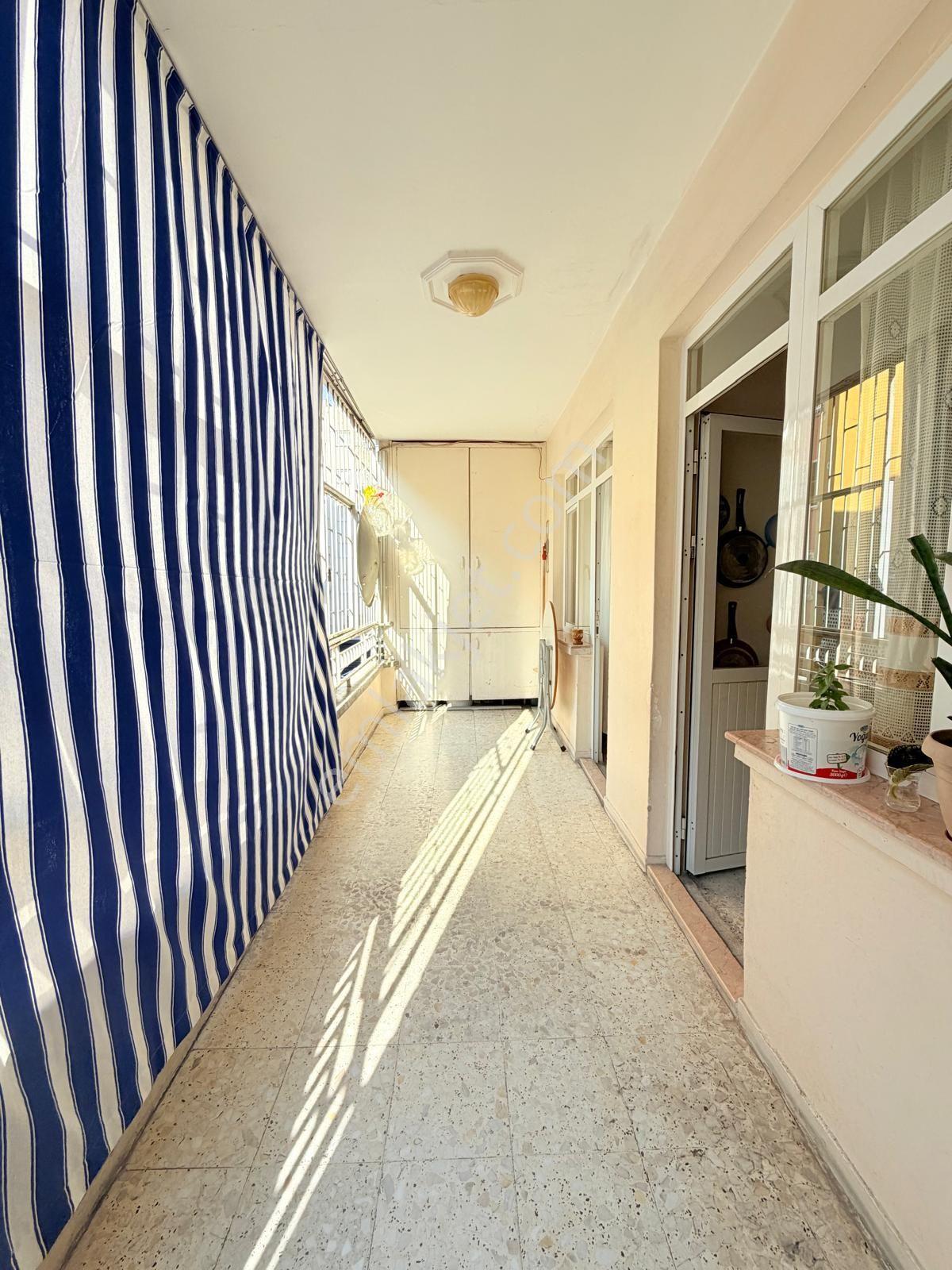Prestij'den Yeni Mah'de Geniş Oturumlu Temiz 4+1 Daire — fotoğraf 23