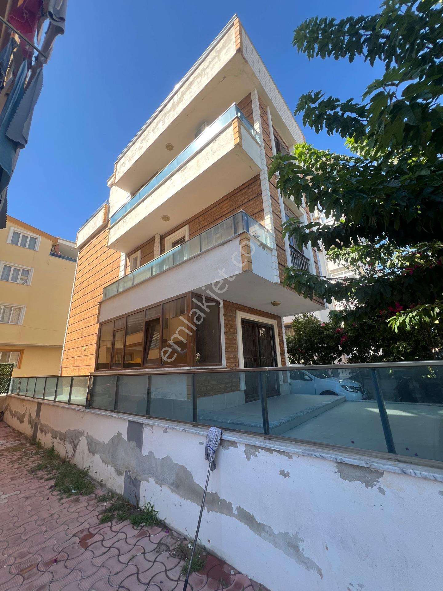 Aydın/Didim’De Muhteşem Konumda Satılık 5+1 Geniş Teraslı Villa