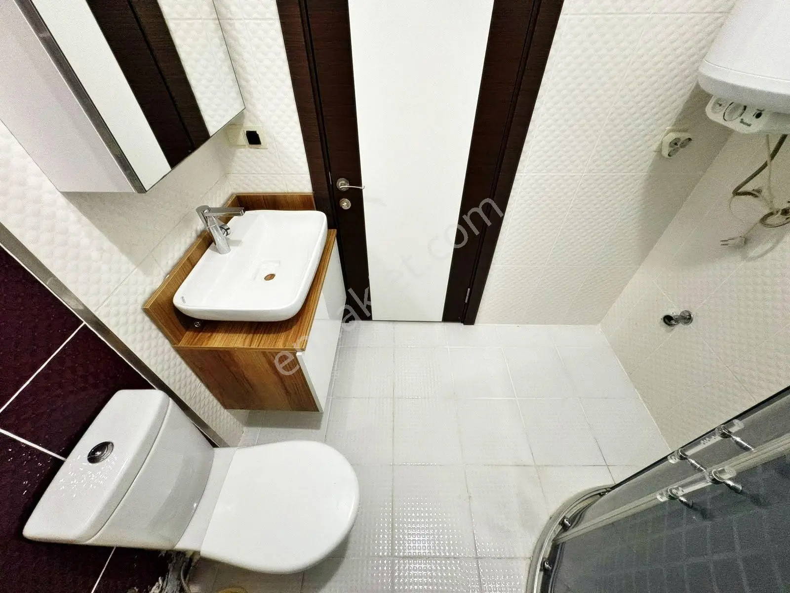 Aktiften Akçay'da Satılık 7 Yaşında Arakat Harika Tasarımlı 2+1 Daire — fotoğraf 12