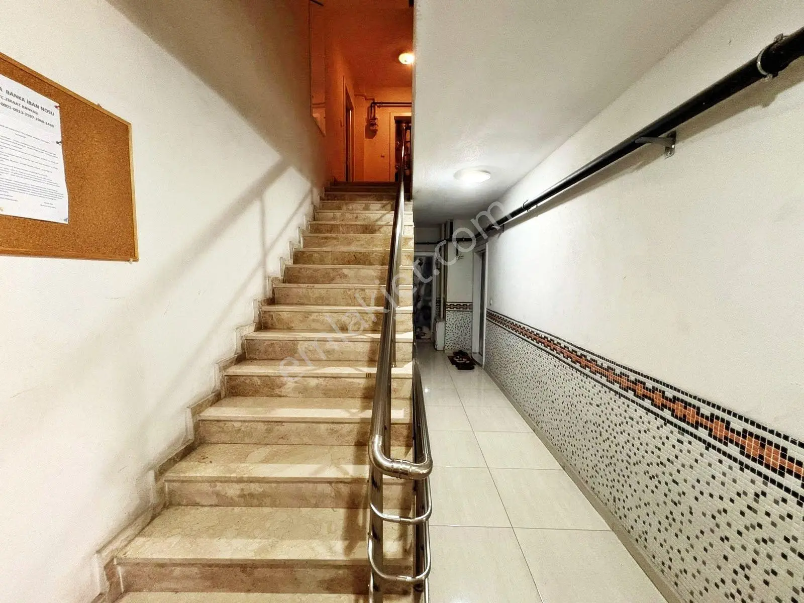 Aktiften Akçay'da Satılık 7 Yaşında Arakat Harika Tasarımlı 2+1 Daire — fotoğraf 16