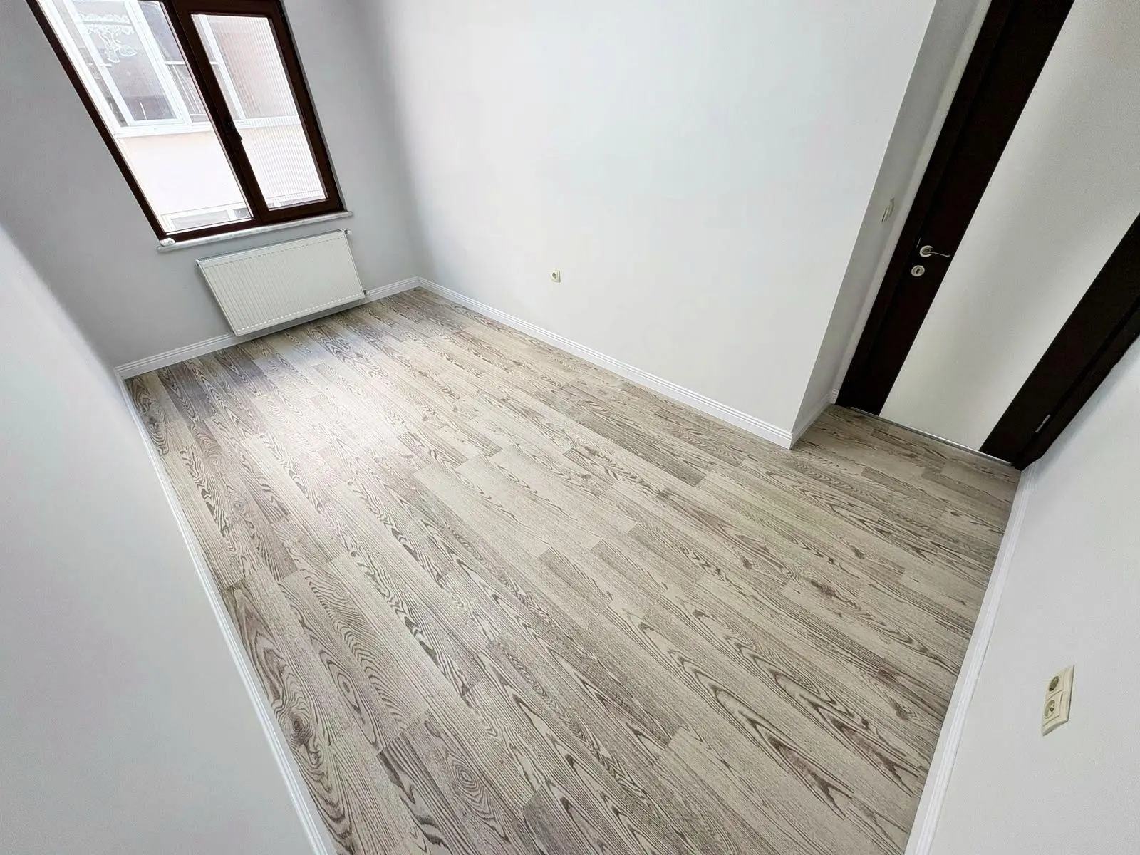 Aktiften Akçay'da Satılık 7 Yaşında Arakat Harika Tasarımlı 2+1 Daire — fotoğraf 19