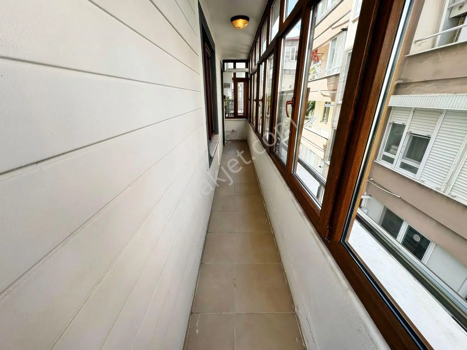 Aktiften Akçay'da Satılık 7 Yaşında Arakat Harika Tasarımlı 2+1 Daire — fotoğraf 26