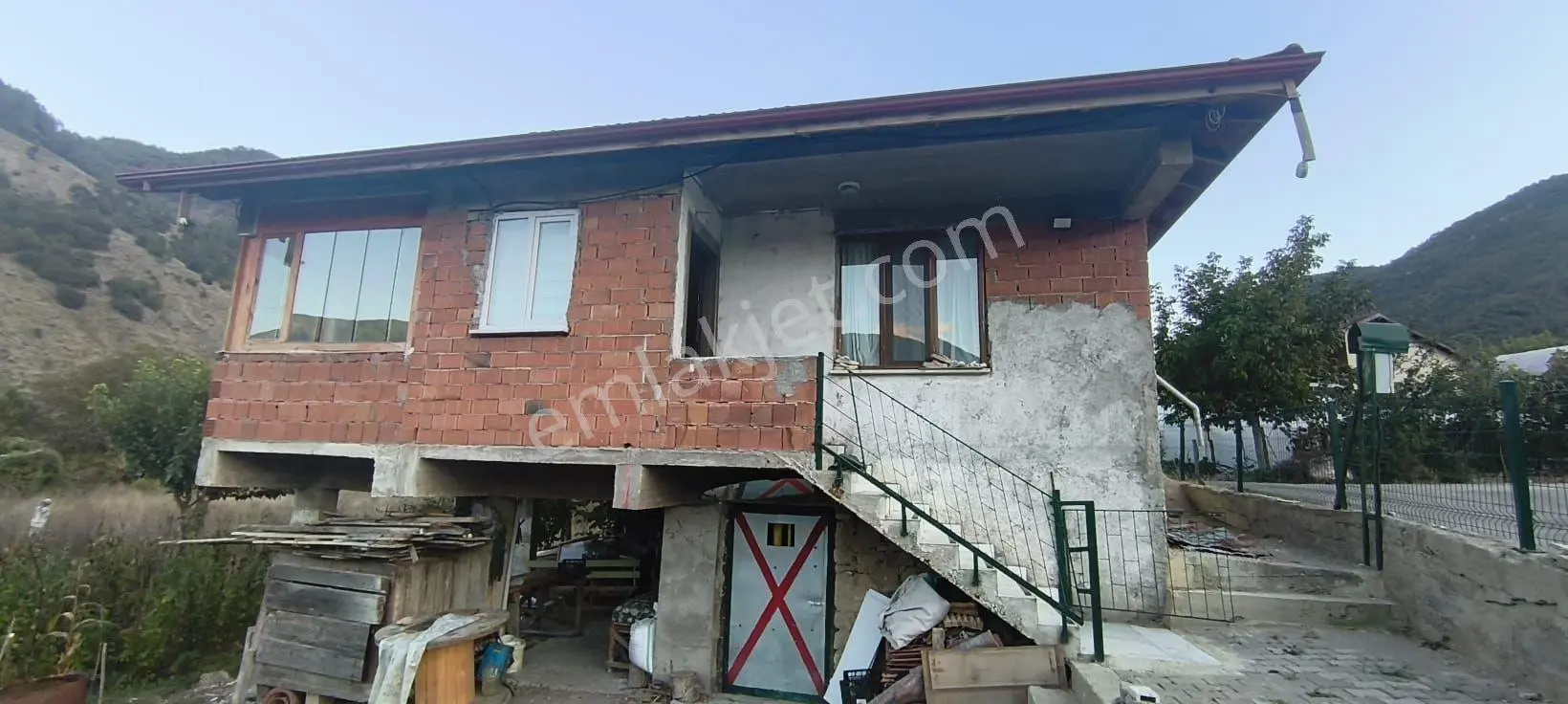 Karabük Merkez Pirinçlik Mevkii Kahyalar Köyü’nde 788 M² Arsa İçerisinde Müstakil Bahçeli Ev! — fotoğraf 4
