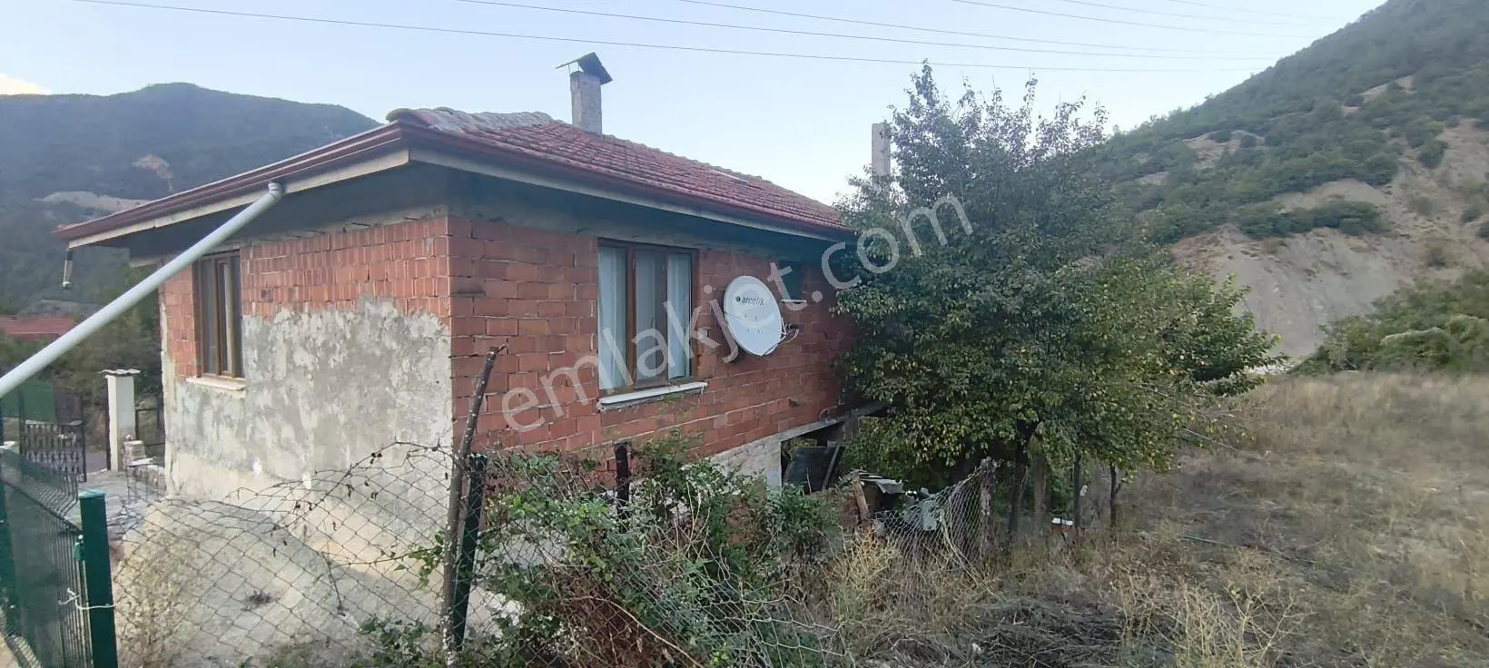 Karabük Merkez Pirinçlik Mevkii Kahyalar Köyü’nde 788 M² Arsa İçerisinde Müstakil Bahçeli Ev! — fotoğraf 7