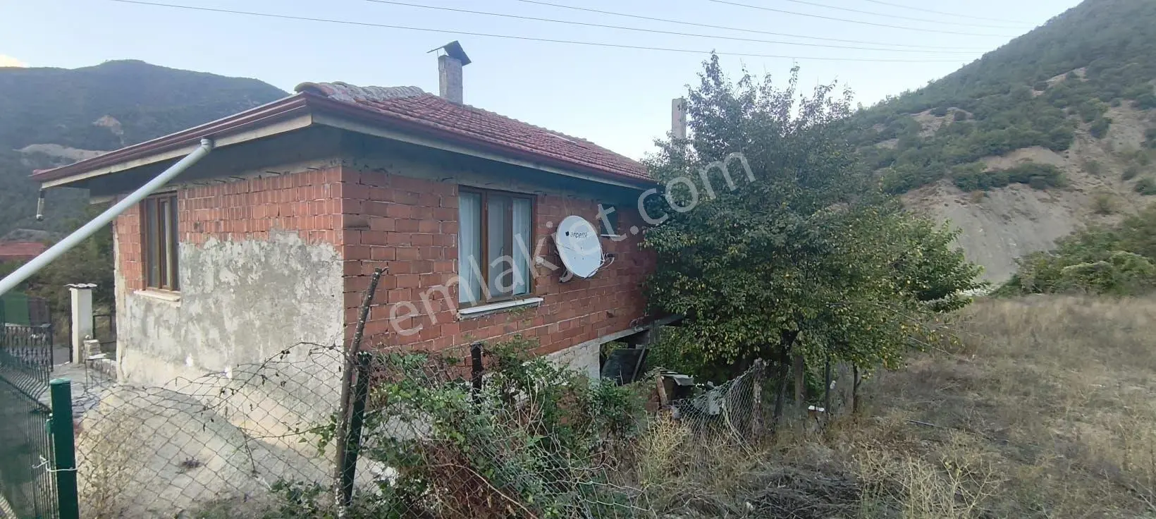 Karabük Merkez Pirinçlik Mevkii Kahyalar Köyü’nde 788 M² Arsa İçerisinde Müstakil Bahçeli Ev! — fotoğraf 9