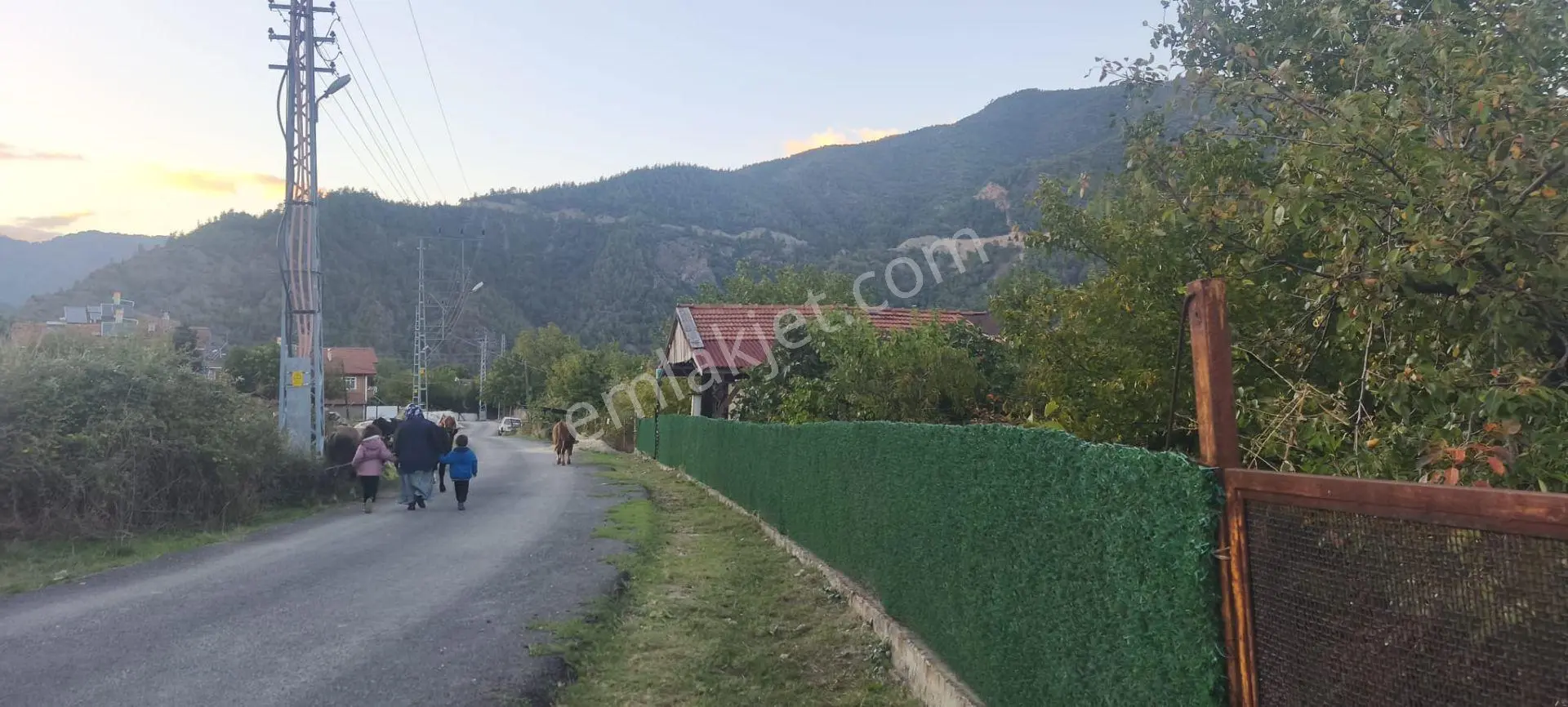 Karabük Merkez Pirinçlik Mevkii Kahyalar Köyü’nde 788 M² Arsa İçerisinde Müstakil Bahçeli Ev! — fotoğraf 13