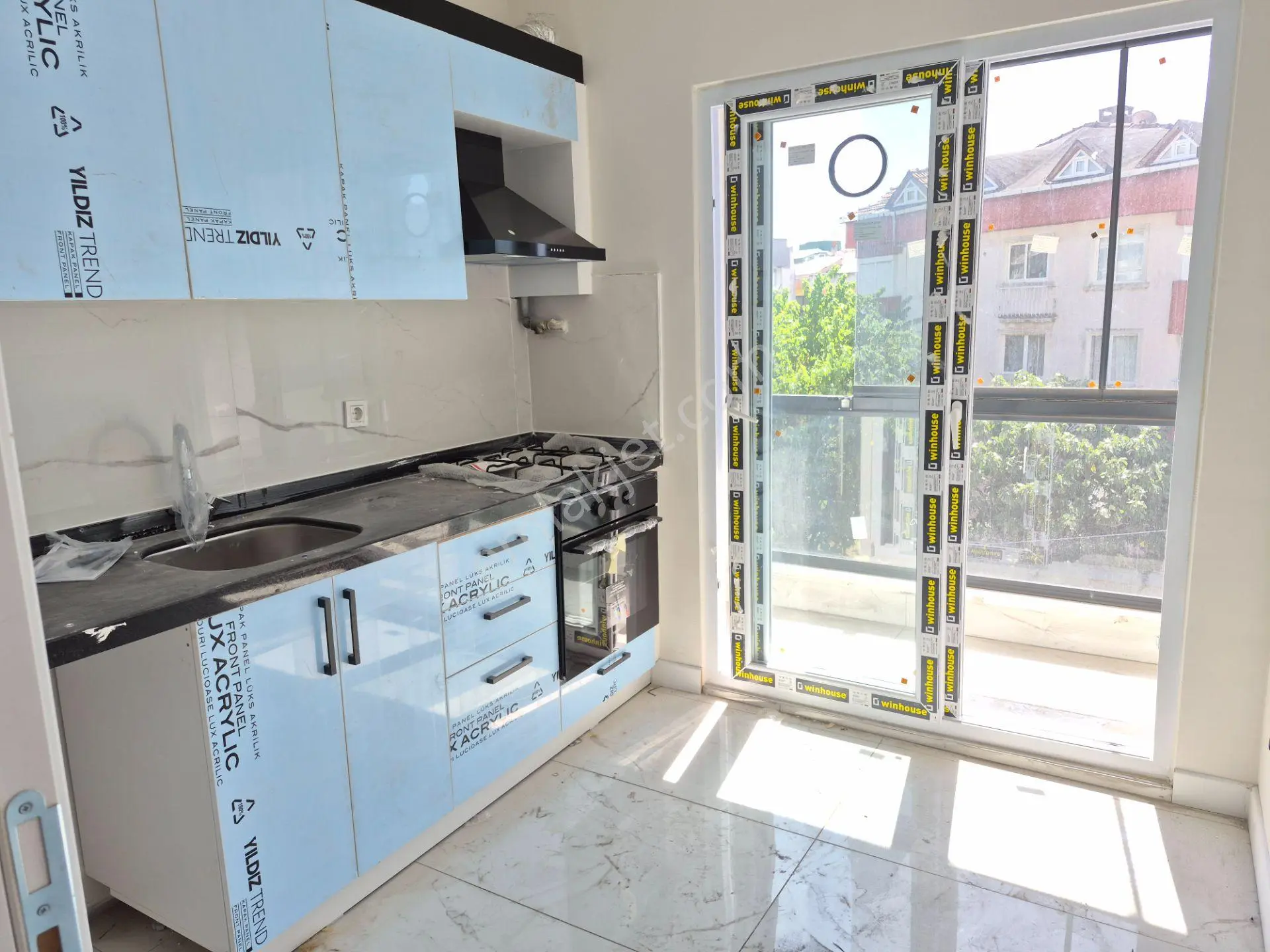 Büyükçekmece Fatih Mah Sıfır Lüks Havuzlu Sitede 2+1 Acil Satılık — fotoğraf 5