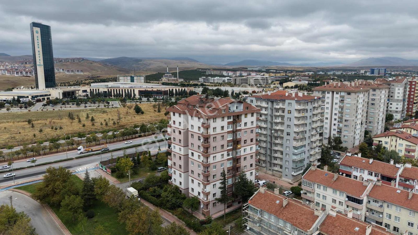 Net Emlaktan Ana Yol Üzeri 3+1 Ara Kat Bakımlı Tüm Kredilere Uyg — fotoğraf 33