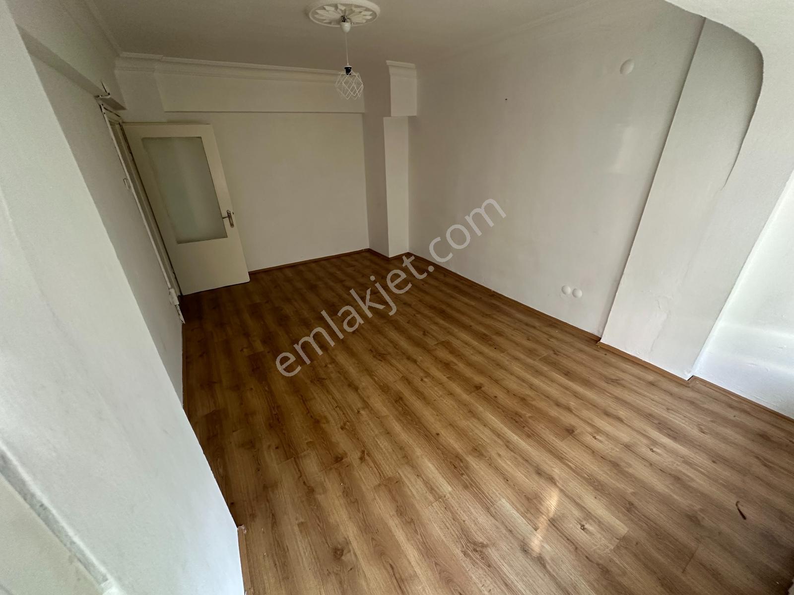 Satılık Yatırımlık Daire Eyüpsultan Binevler Sitesinde 80 M² — fotoğraf 3