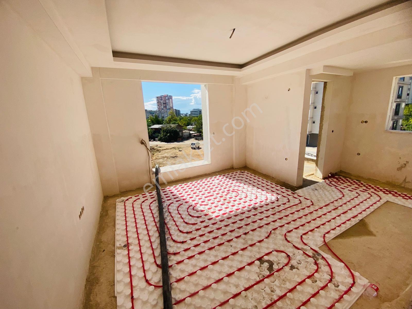 Merkezi Konumda Arakat Şık Yerden Isıtmalı 2+1 — fotoğraf 3