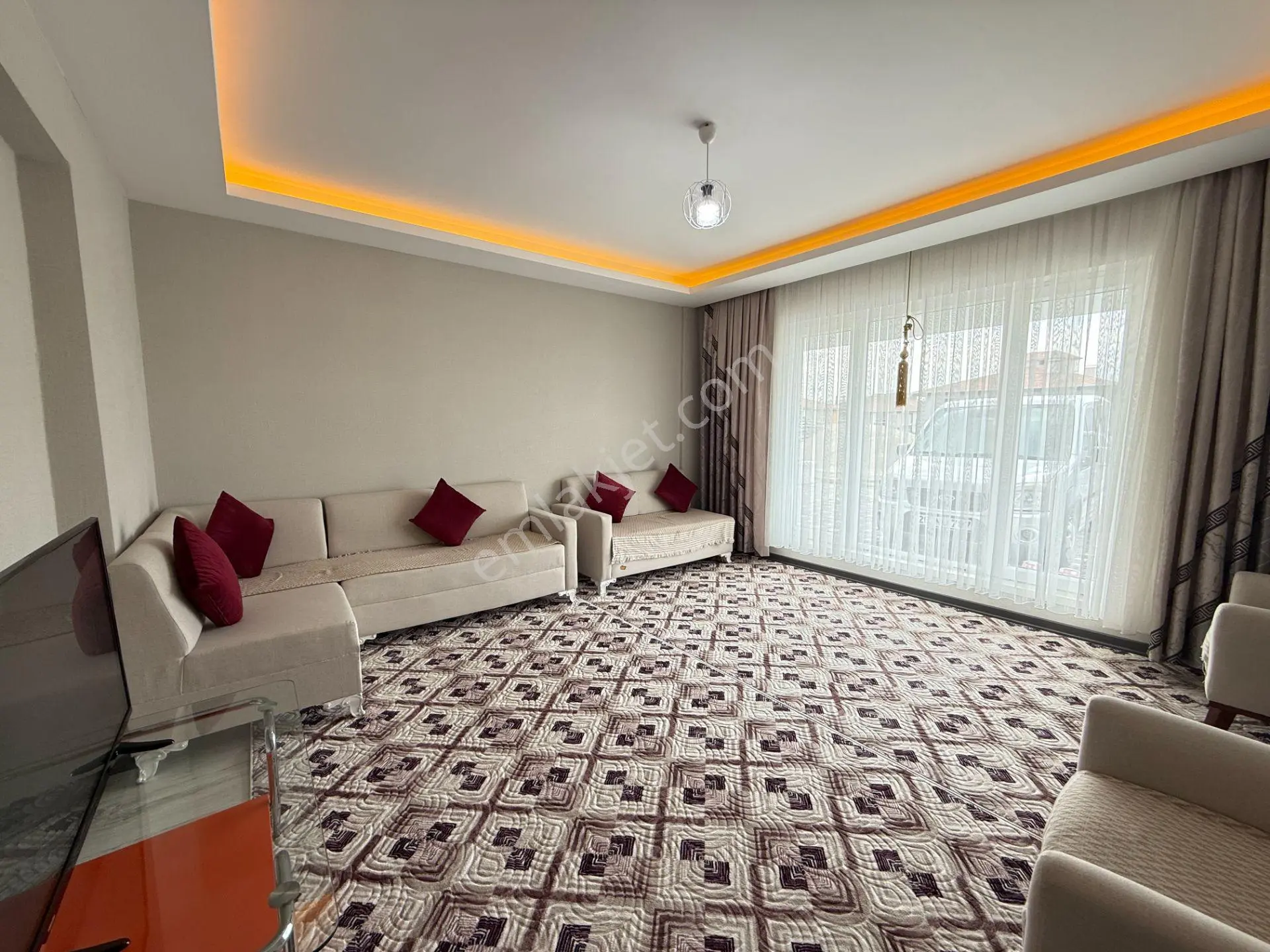 Yüce'den Yeni Binada 3+1 Güney Cephe Otobüs Ve Okul Çok Yakın Fırsat Daire... — fotoğraf 2
