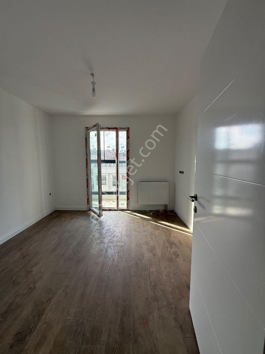 Gaziosmanpaşa Merkez Evleri Satılık Daire 1+1 — fotoğraf 5