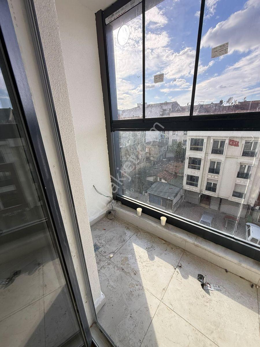 Gaziosmanpaşa Merkez Evleri Satılık Daire 1+1 — fotoğraf 9