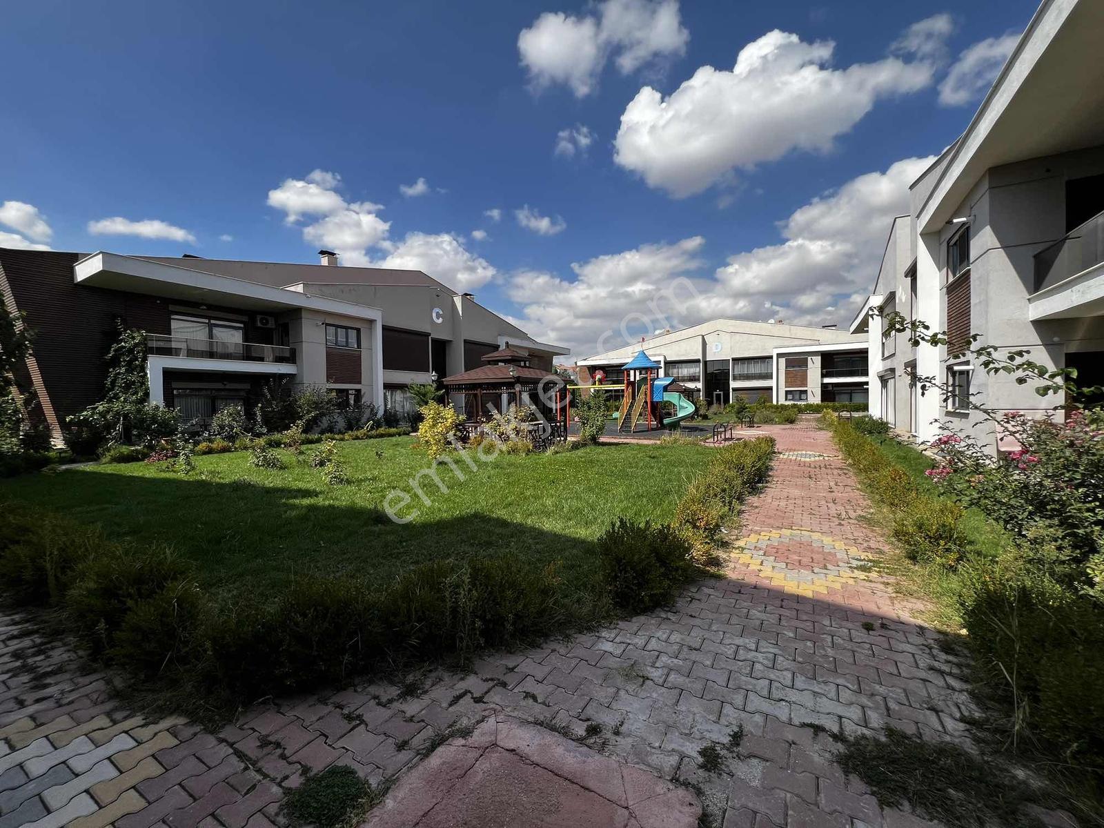 Lalebahçe Gülhane Evleri Site İçi Müstakil Tadında 5+1 Satılık — fotoğraf 3