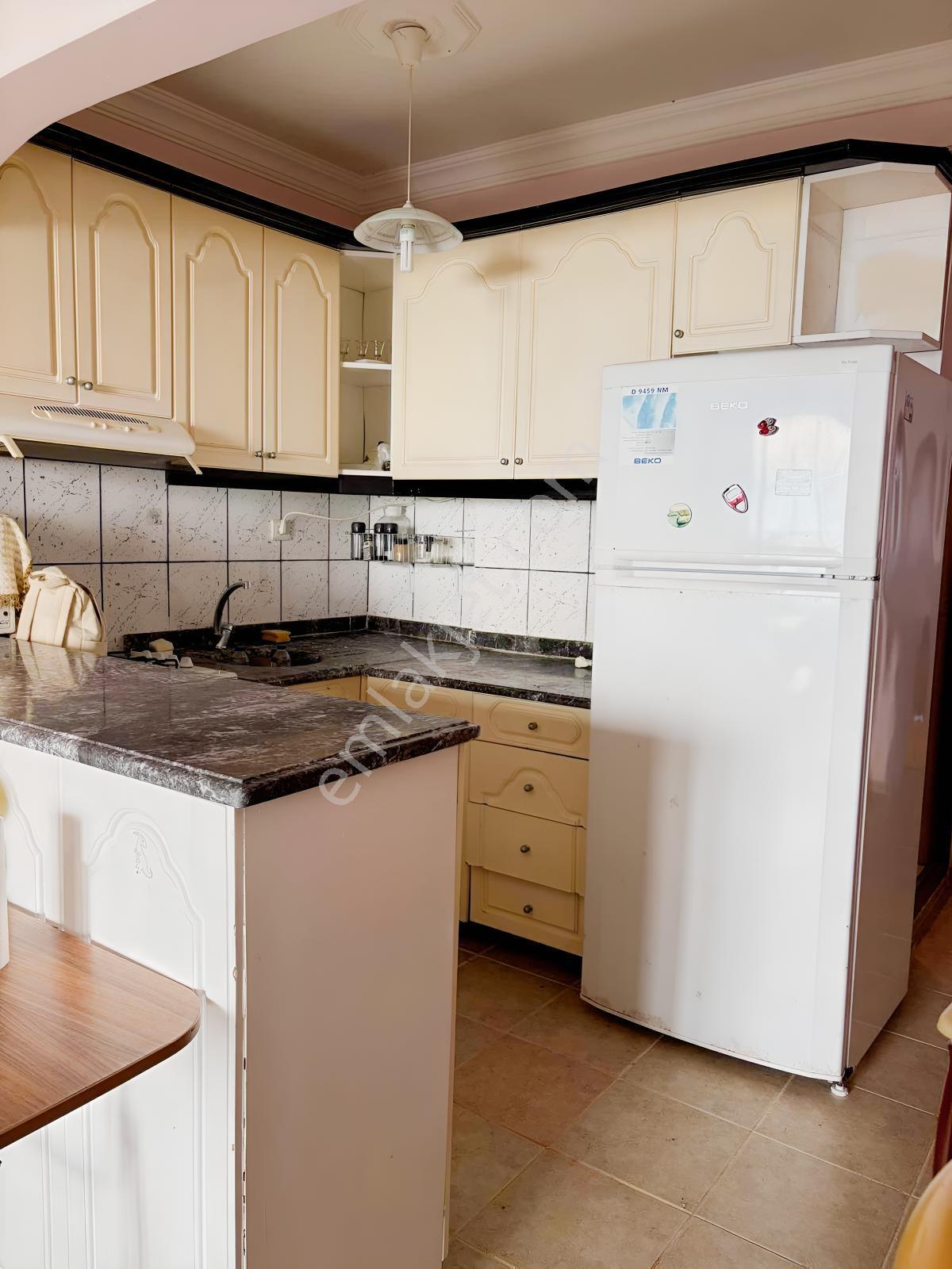 Erdek Sahil Tüzün Sitesi Deniz Manzaralı Satılık 1+1 Eşyalı — fotoğraf 6