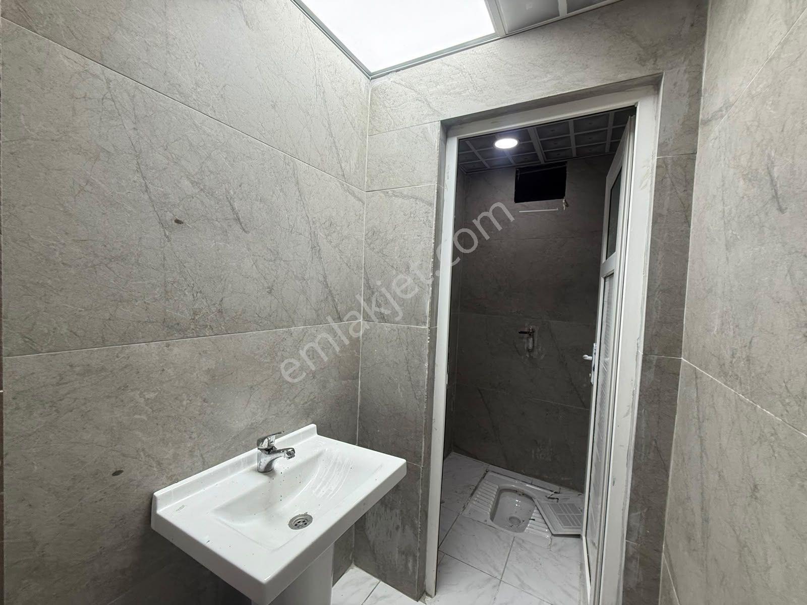 Çevik Kuvvet Aşağısı Ful Bakımlı Hazır Ofis.. — fotoğraf 6