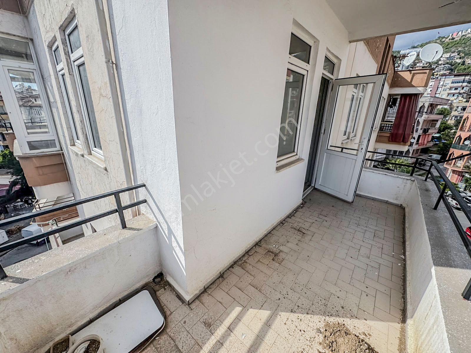 Alanya Güllerpınarı Mahallesinde Satılık 2+1 Ayrı Mutfak Daire — fotoğraf 13