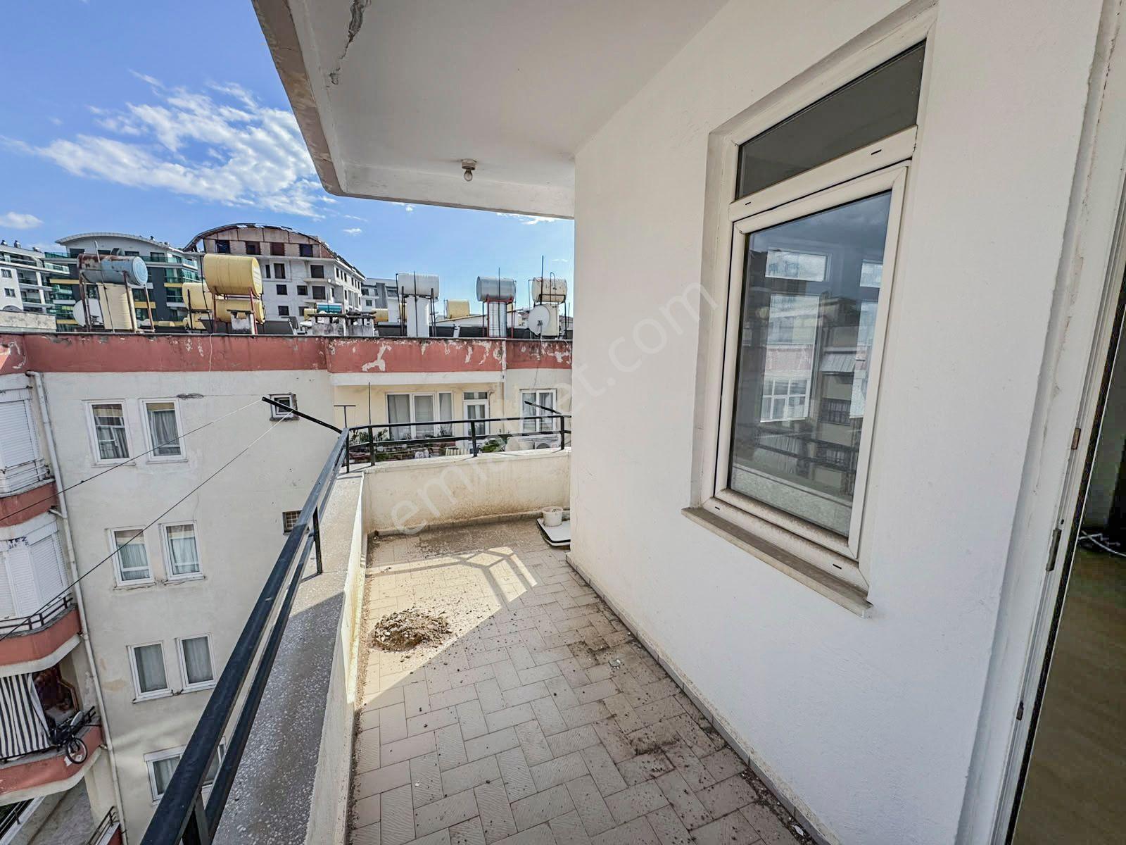 Alanya Güllerpınarı Mahallesinde Satılık 2+1 Ayrı Mutfak Daire — fotoğraf 14