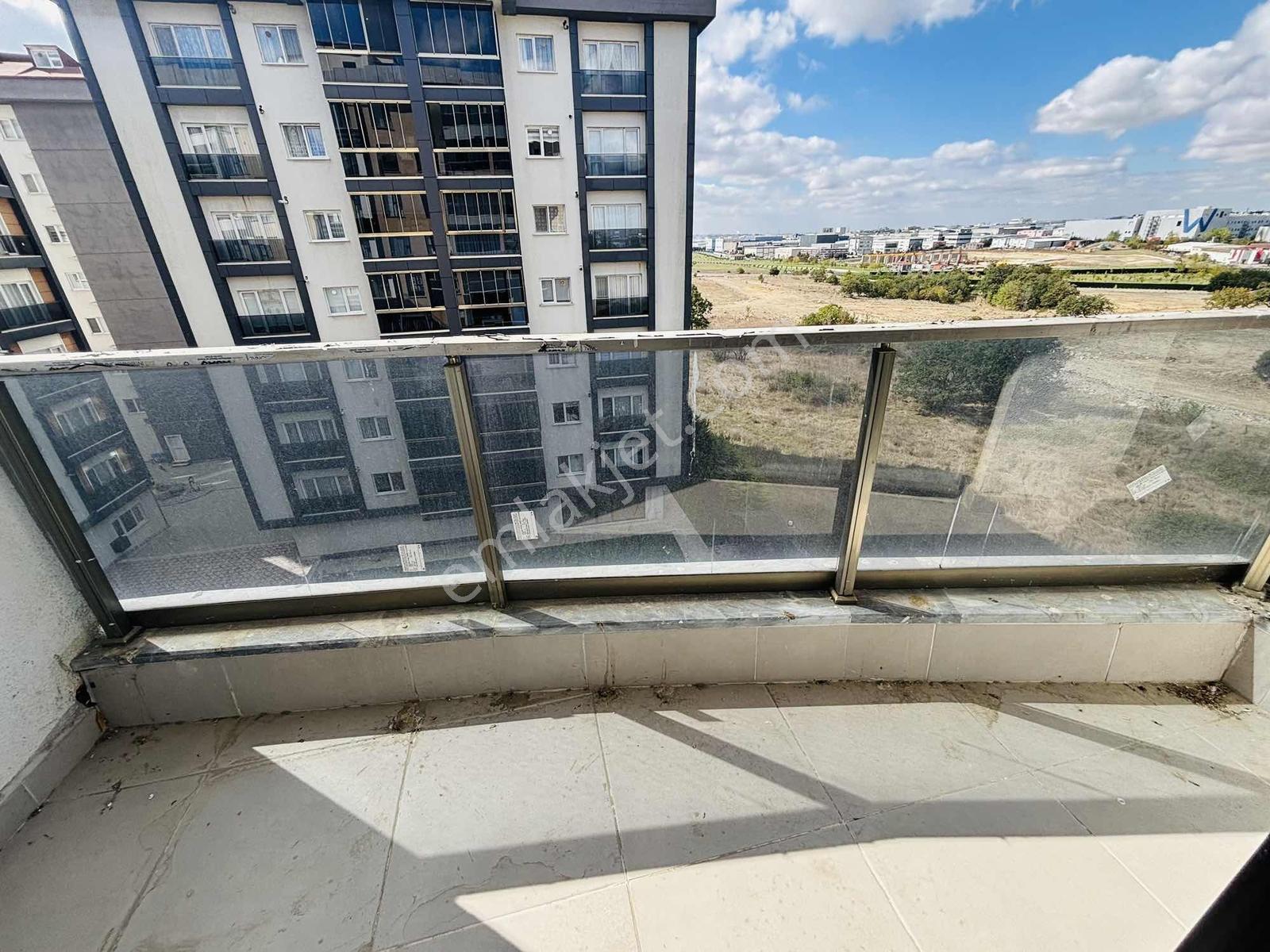 Güven'den 7/24 Güvenlikli Sitede Çift Balkon Ve Ebv. Banyolu 3+1 — fotoğraf 16